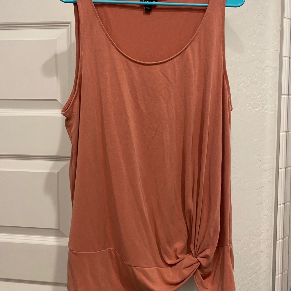 Torrid twist front tank - Picture 2 of 5
